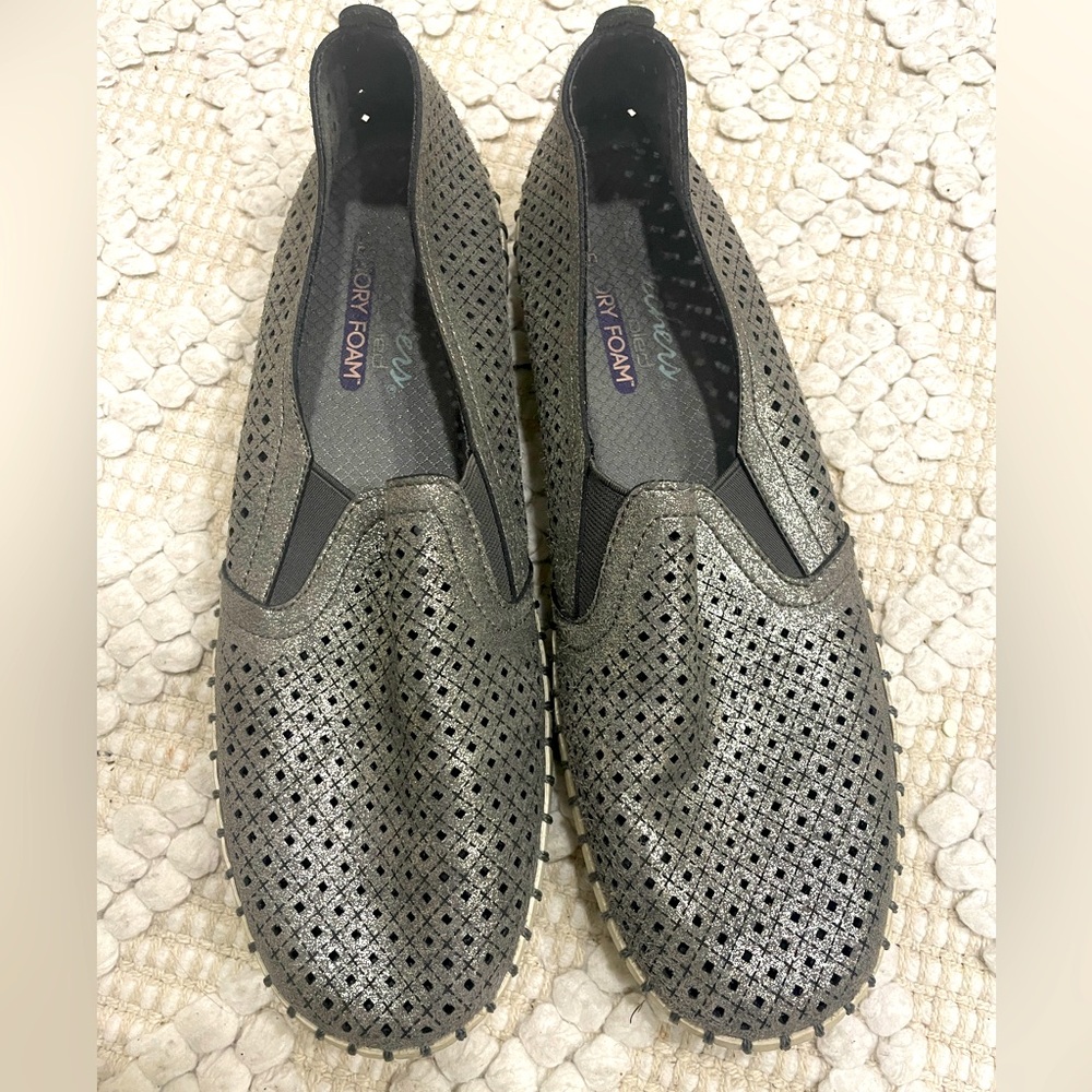 Sketchers Women's Silver Slip-On Shoes 11” long no size tag